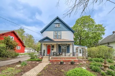 801 S Jefferson Street, Woodstock, IL 60098 - Photo 1