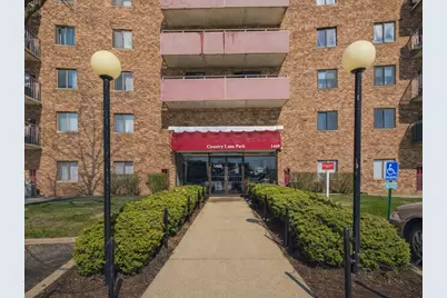1460 Fairlane Drive #228, Schaumburg, IL 60193 - Photo 1