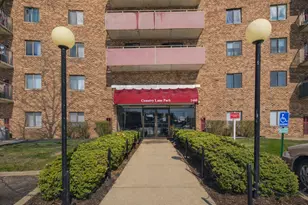 1460 Fairlane Dr, Schaumburg, IL 60193 - Photo 1