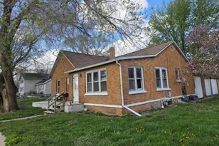 229 S Mason St, Amboy, IL 61310 - Photo 1