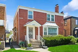 6147 N Central Park Ave, Chicago, IL 60659 - Photo 1