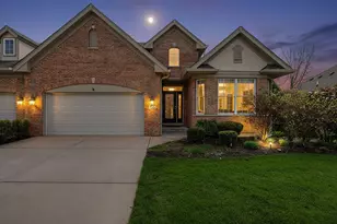 735 Woodglen Lane, Lemont, IL 60439 - Photo 1