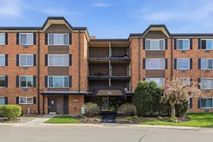 1216 S New Wilke Rd, Arlington Heights, IL 60005 - Photo 1