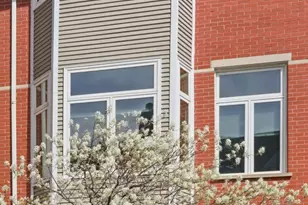 2561 N Greenview Ave, Chicago, IL 60614 - Photo 1