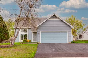 17362 W Dartmoor Dr, Grayslake, IL 60030 - Photo 1