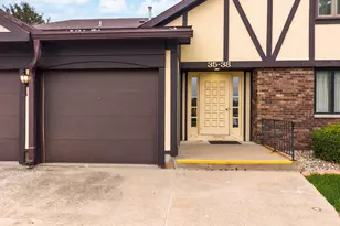37 Crystal Ct, Pontiac, IL 61764 - Photo 1