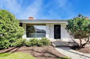 320 Linden Ave, Wilmette, IL 60091 - Photo 1