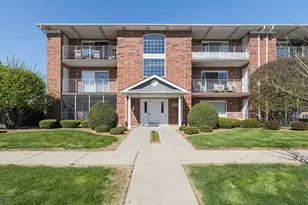 18230 Eagle Dr, Tinley Park, IL 60477 - Photo 1