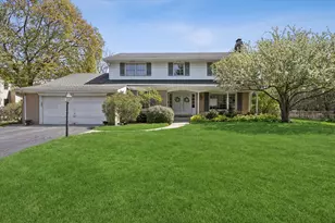 439 N Adams St, Hinsdale, IL 60521 - Photo 1