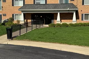 580 Lawrence Ave, Roselle, IL 60172 - Photo 1