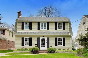 1368 Scott Ave, Winnetka, IL 60093 - Photo 1