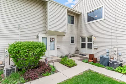 417 Verde Drive, Schaumburg, IL 60173 - Photo 1