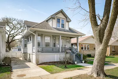 9439 Congress Park Avenue, Brookfield, IL 60513 - Photo 1