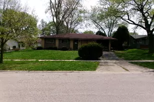 605 W Berkley Ln, Hoffman Estates, IL 60169 - Photo 1
