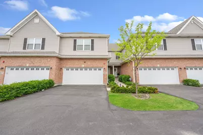 218 Auburn Hills Lane, Addison, IL 60101 - Photo 1