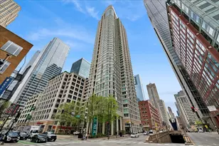 345 N La Salle Dr, Chicago, IL 60654 - Photo 1