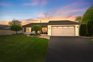 7612 W Woodlawn Dr, Frankfort, IL 60423 - Photo 1