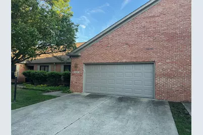 1621 Broadmoor Drive #1621, Champaign, IL 61821 - Photo 1