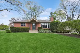 1603 N Evergreen Ave, Arlington Heights, IL 60004 - Photo 1