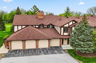 7812 W Golf Dr, Palos Heights, IL 60463 - Photo 1