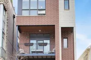 1725 W Le Moyne St, Chicago, IL 60622 - Photo 1