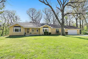 713 Council Hill Rd, East Dundee, IL 60118 - Photo 1