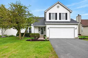 551 Shaker Ln, Lake Zurich, IL 60047 - Photo 1