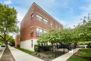 1331 N Burling St, Chicago, IL 60610 - Photo 1