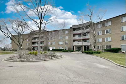 945 E Kenilworth Avenue #312, Palatine, IL 60074 - Photo 1