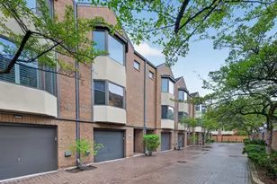 2011 N Halsted St, Chicago, IL 60614 - Photo 1