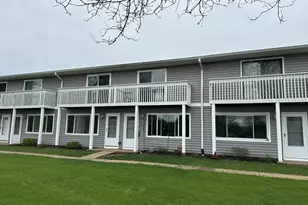 17444 W Walnut Ln, Gurnee, IL 60031 - Photo 1
