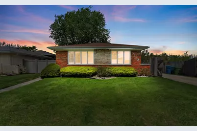 5712 W 102nd Street, Oak Lawn, IL 60453 - Photo 1