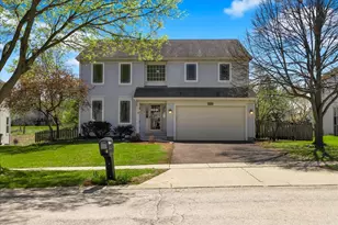 1421 Notting Hill Rd, Algonquin, IL 60102 - Photo 1
