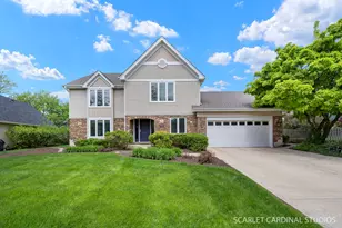 2010 Canterbury Pl, Wheaton, IL 60189 - Photo 1