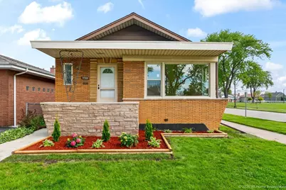 7300 W 61st Street, Summit, IL 60501 - Photo 1