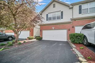 574 N Fox Trl, Round Lake, IL 60073 - Photo 1