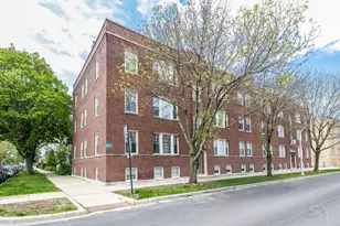 3039 W Belle Plaine Ave, Chicago, IL 60618 - Photo 1
