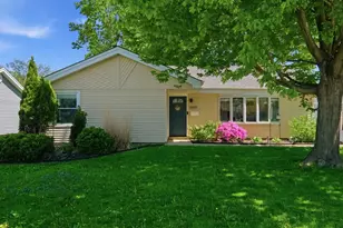 11649 S Nagle Ave, Worth, IL 60482 - Photo 1
