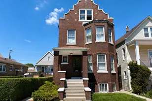 3024 W 40th Pl, Chicago, IL 60632 - Photo 1