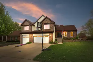 6 Cambridge Ct, Cary, IL 60013 - Photo 1