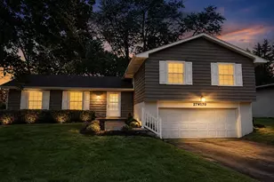 27W170 Fleming Dr, Winfield, IL 60190 - Photo 1