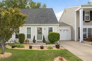 3S142 Birchwood Dr, Warrenville, IL 60555 - Photo 1