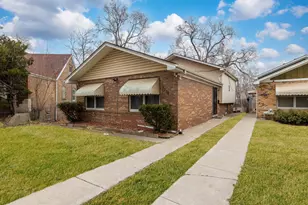 7719 S Merrill Ave, Chicago, IL 60649 - Photo 1