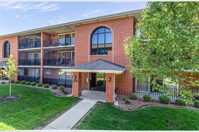 5031 Circle Drive #207, Crestwood, IL 60418 - Photo 1