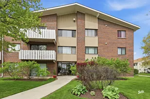 1000 Bayside Dr, Palatine, IL 60074 - Photo 1