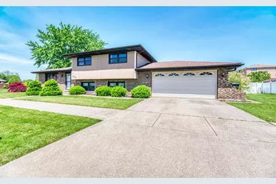8207 S 82nd Avenue, Justice, IL 60458 - Photo 1