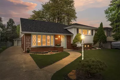 10116 Mulberry Avenue, Oak Lawn, IL 60453 - Photo 1