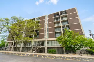 1043 S York Rd, Bensenville, IL 60106 - Photo 1