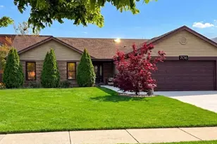 706 S Noah Terrace, Mount Prospect, IL 60056 - Photo 1