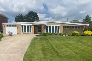 7960 W Bryn Mawr Ave, Norwood Park Township, IL 60631 - Photo 1